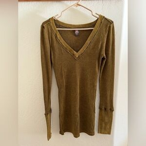 Free people size, large brown, long sleeve sleeve with the zipper